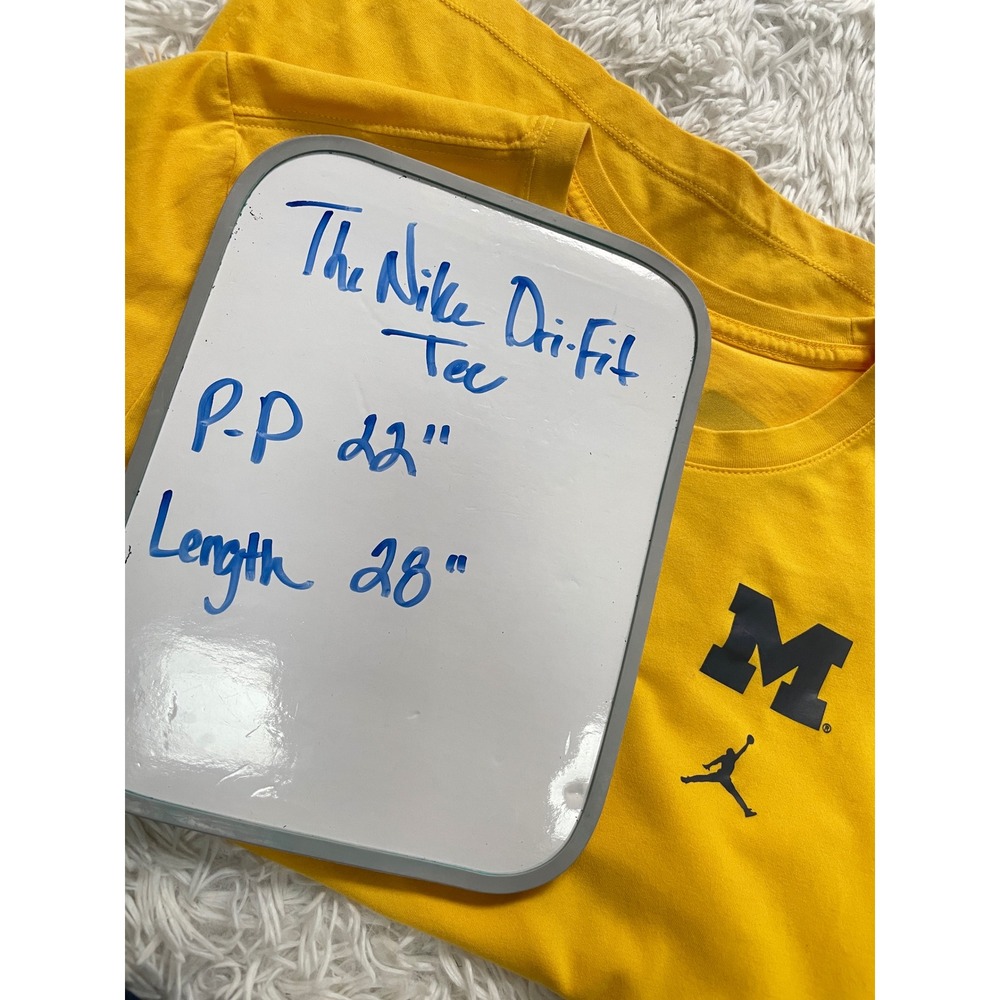 Nike Dri-Fit Jordan University of Michigan Wolverines T-Shirt - Picture 8 of 8